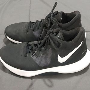 nike basketball shoes
